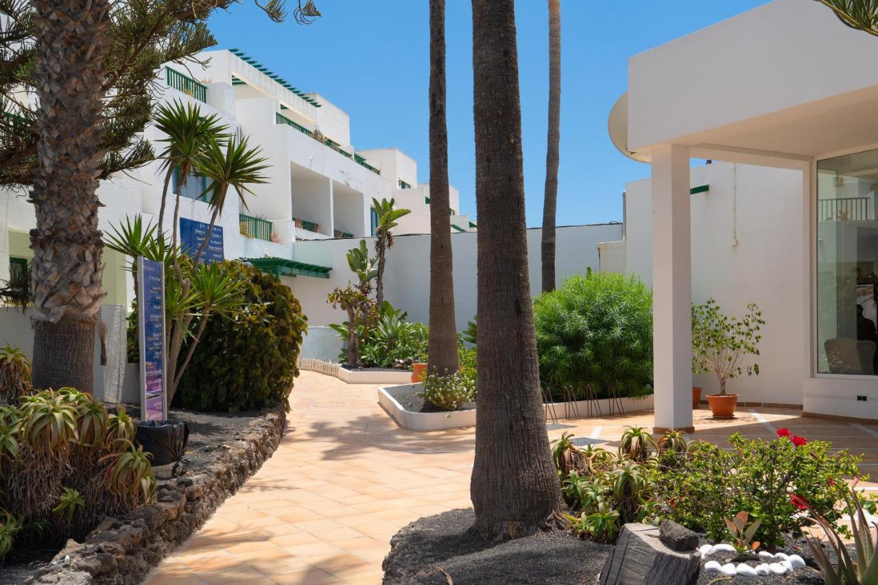 Apartamentos Galeon Playa Costa Teguise Kültér fotó