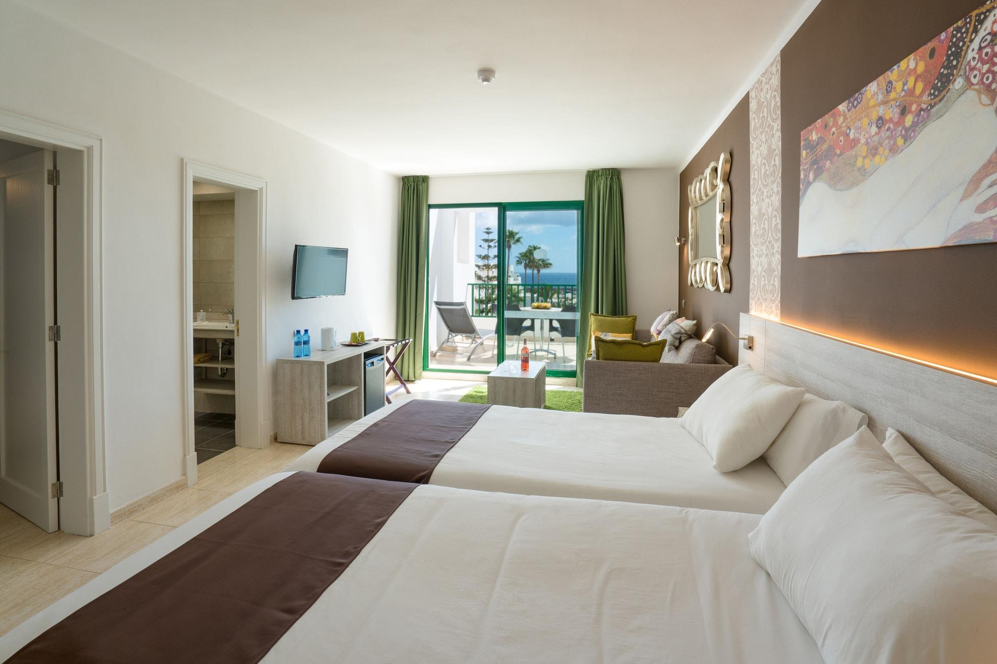 Apartamentos Galeon Playa Costa Teguise Kültér fotó